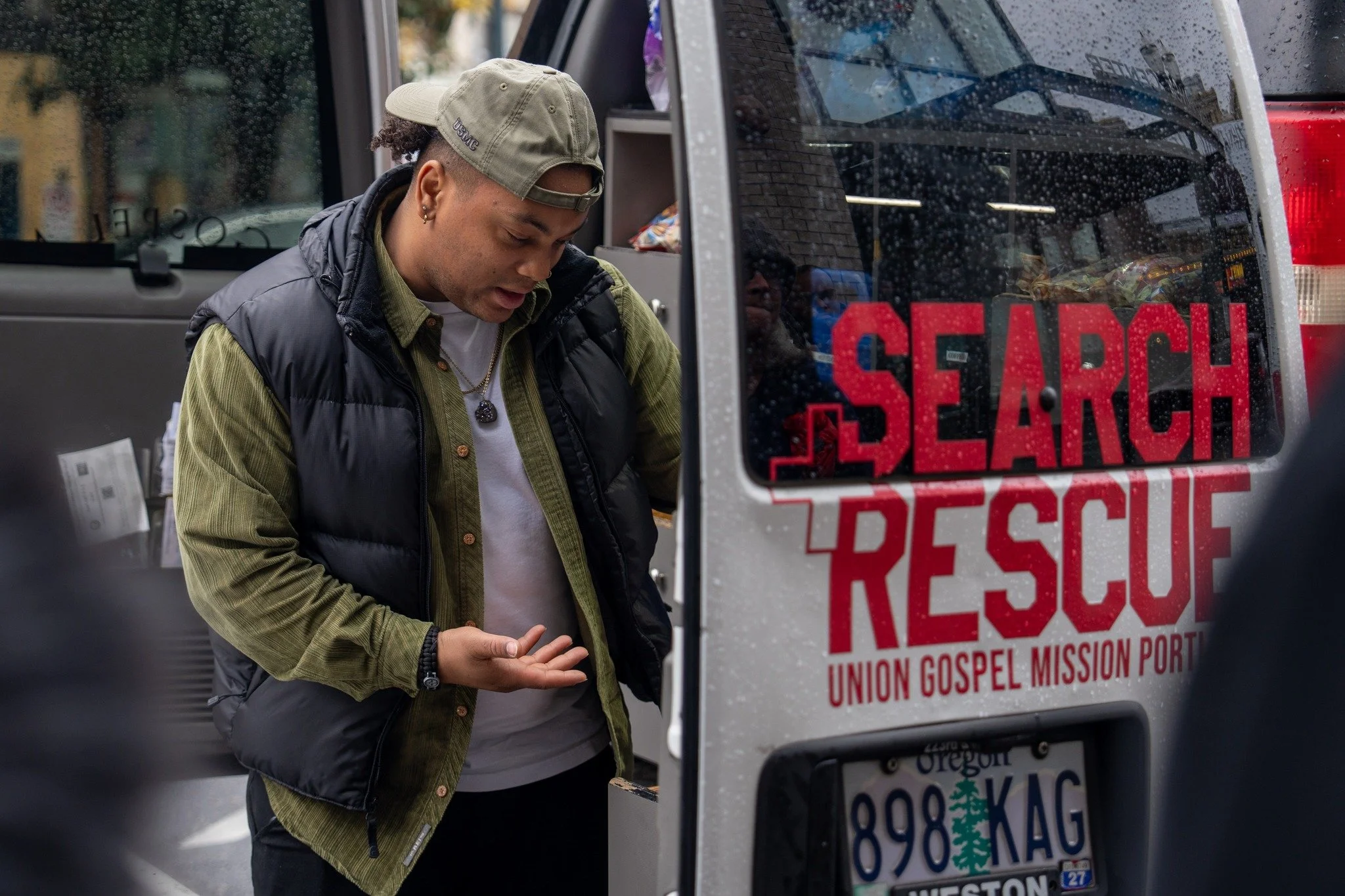 Last Friday, we gathered in downtown Portland for a Mission Meetup highlighting our Search + Rescue outreach. Our director, Adam Moore, shared about the state of homelessness and how Union Gospel Mission meets people where they are through street out