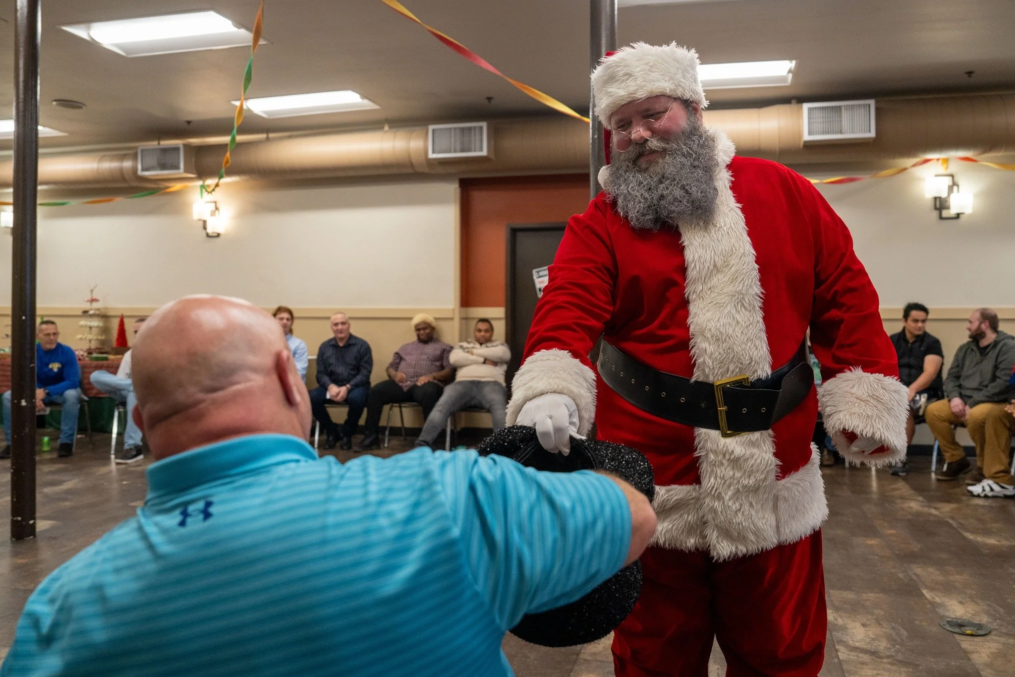 🎄 Christmas came early at LifeChange in Old Town Portland. This week, the men in our recovery program gathered for a White Elephant party, a festive feast, and even a visit from Santa. For many, this is the first Christmas in years spent in communit