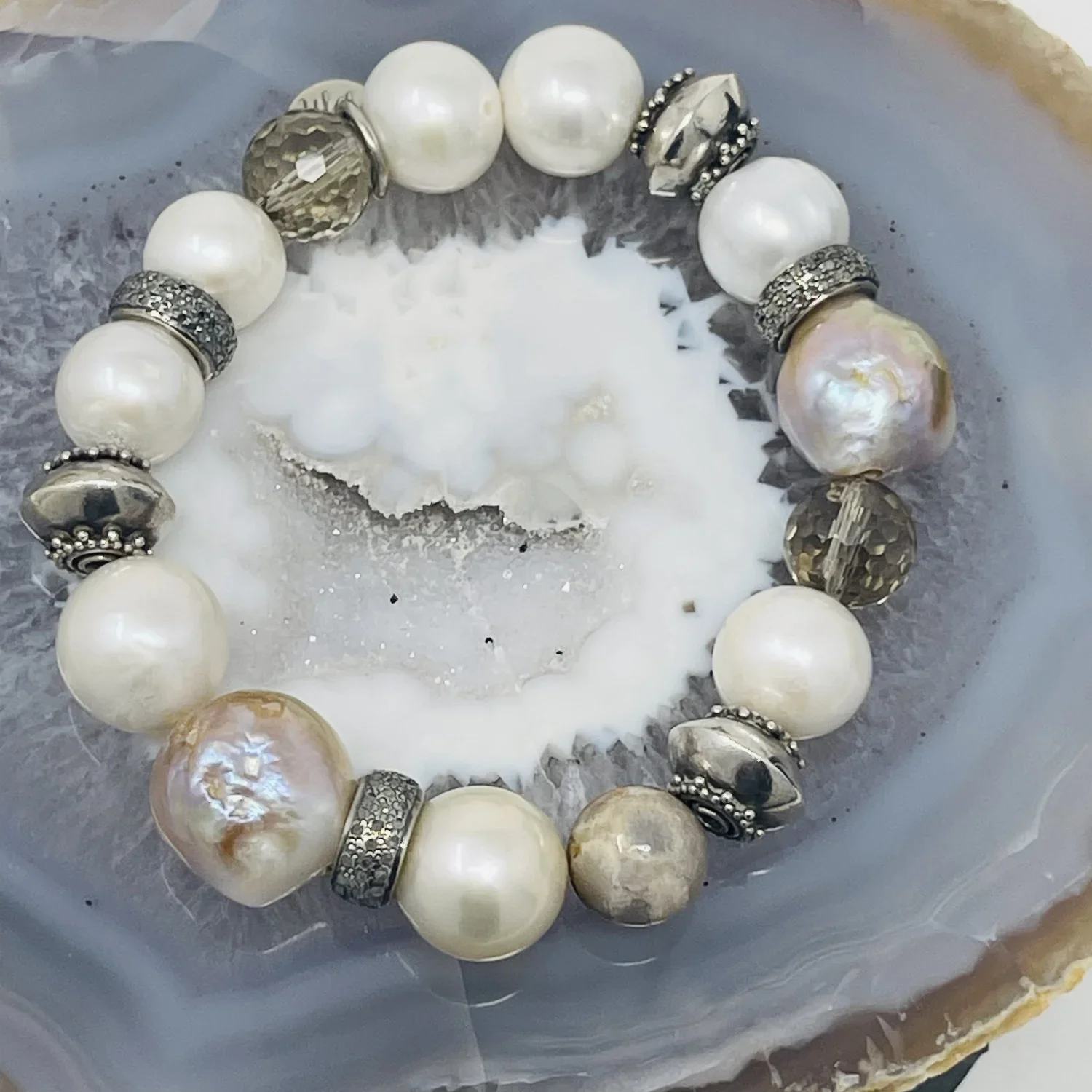 SHOP Bracelets
