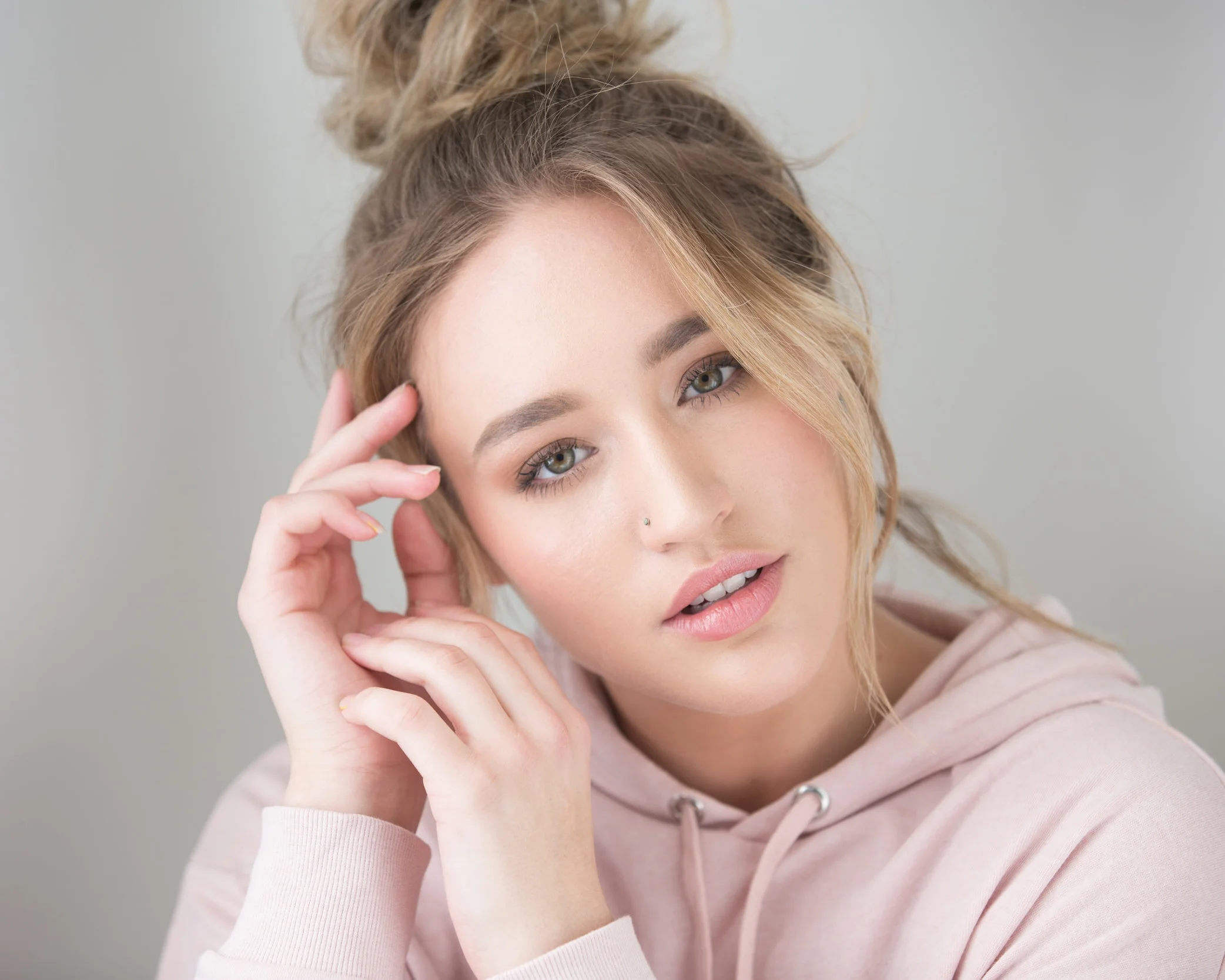 Photographer : Aaron Patton Hair : Tousled