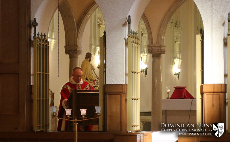  Father Brad Elliot, O.P. preaching during his Mass of Thanksgiving. 