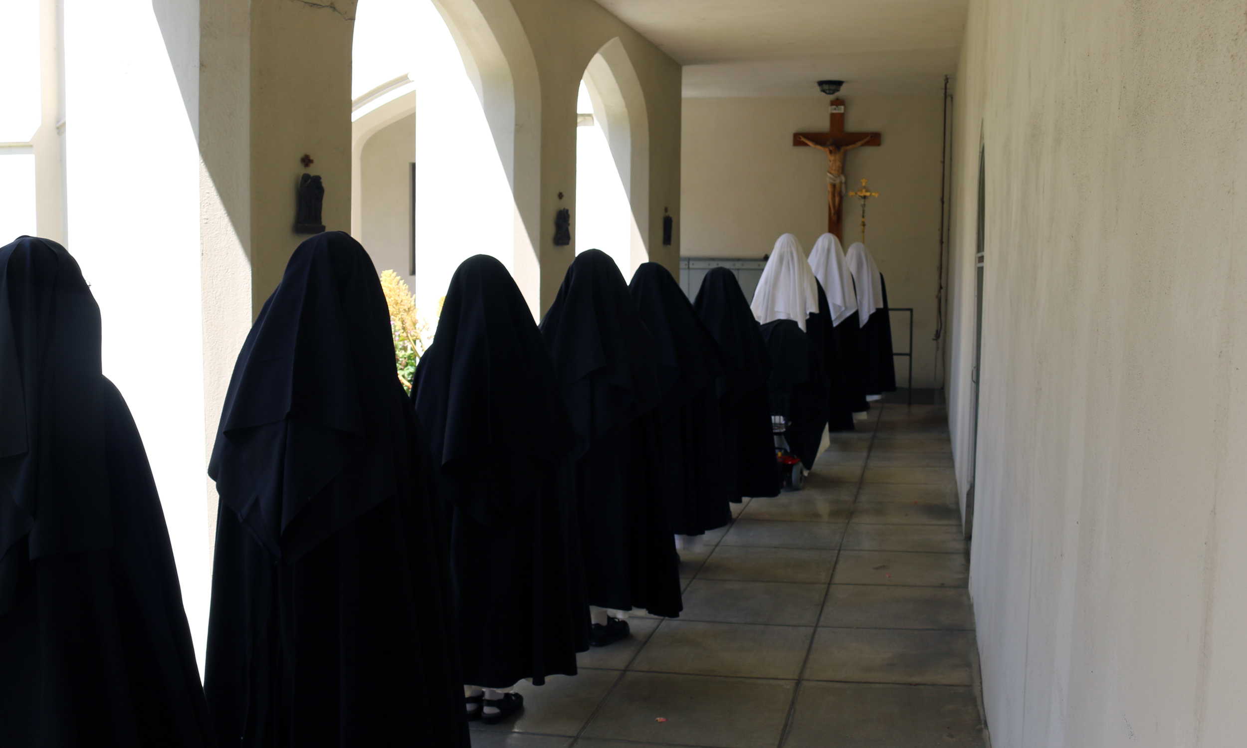 Procession IMG_4525.jpg