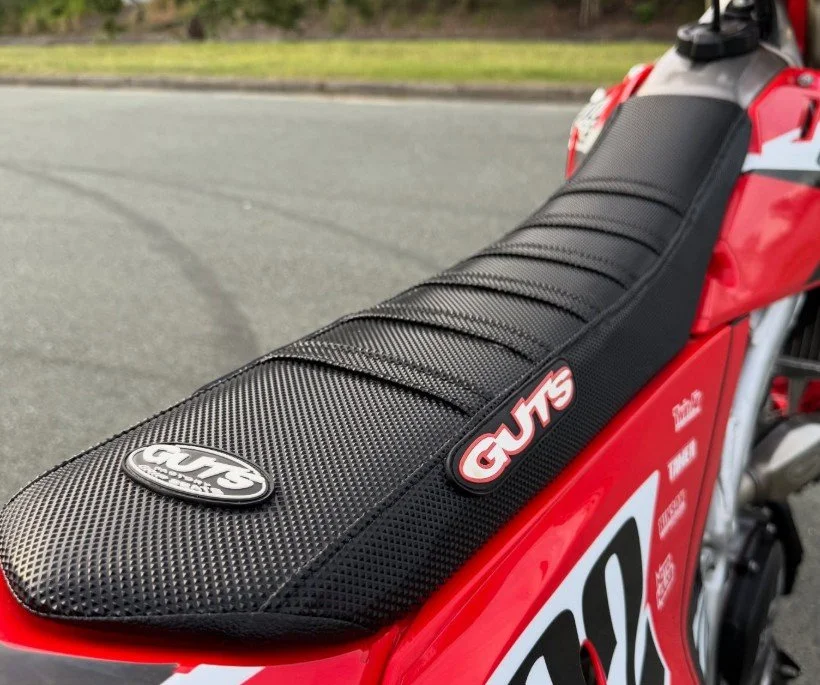 Grip you can feel. Performance you can trust.

#gutsracing #seatcover #MX