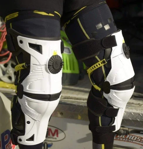 Stability you can feel. Protection you can trust.

#mobius #kneebrace