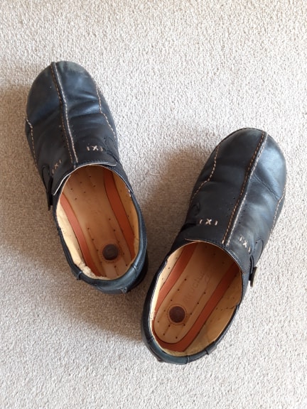 Comfy Shoes by Stephanie Phillips