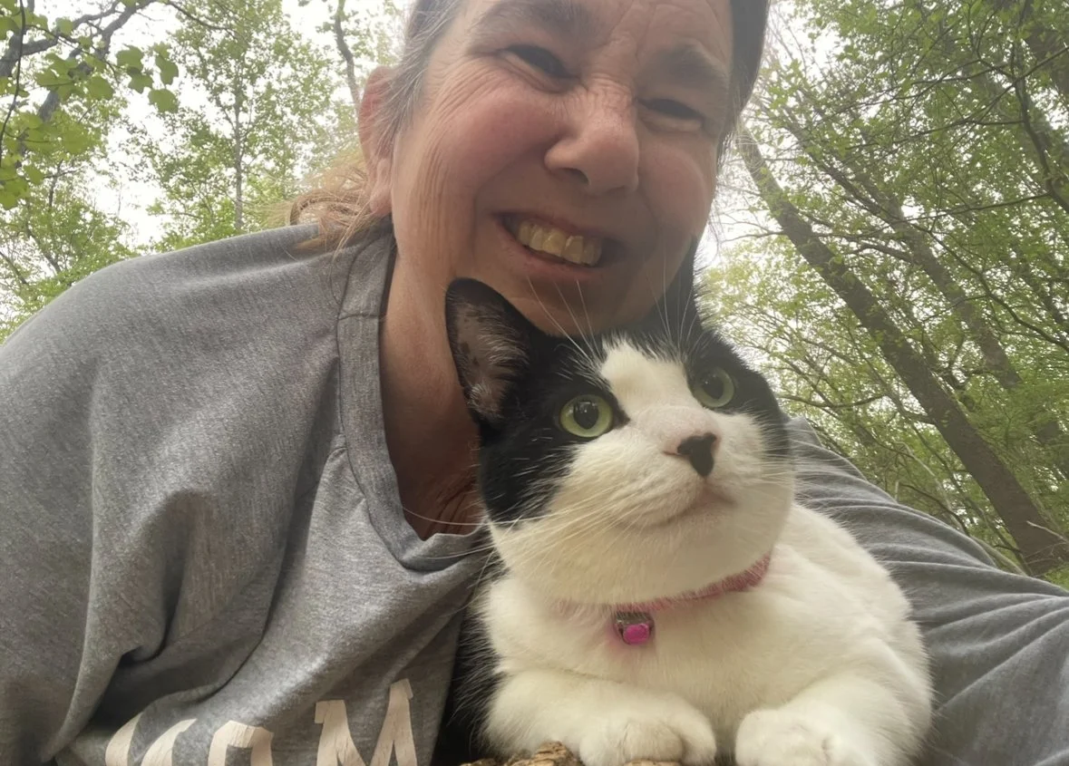 I love being a cat mom 