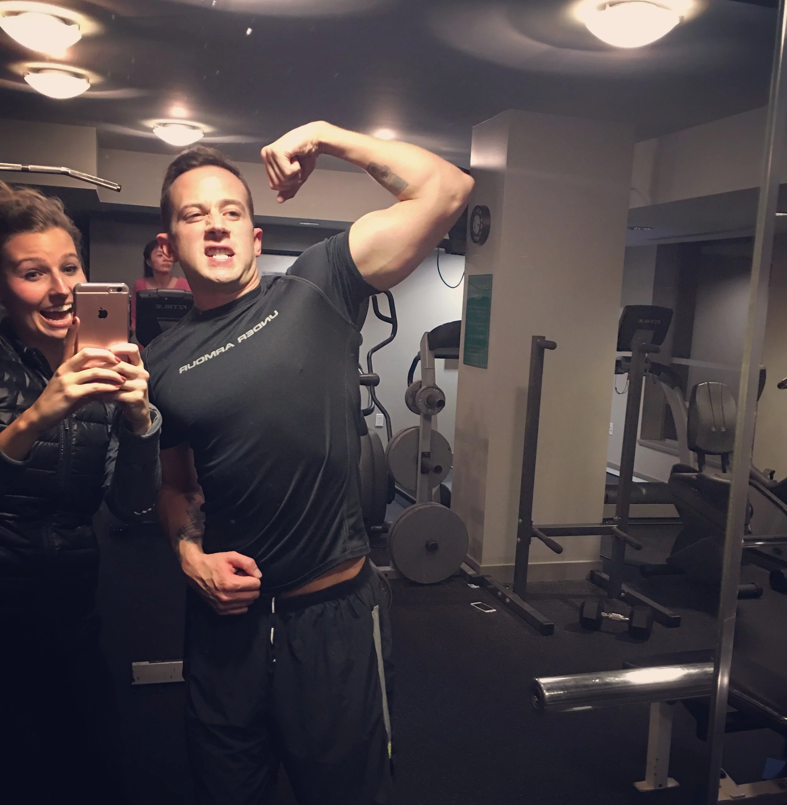  Showing off those GAINS! 