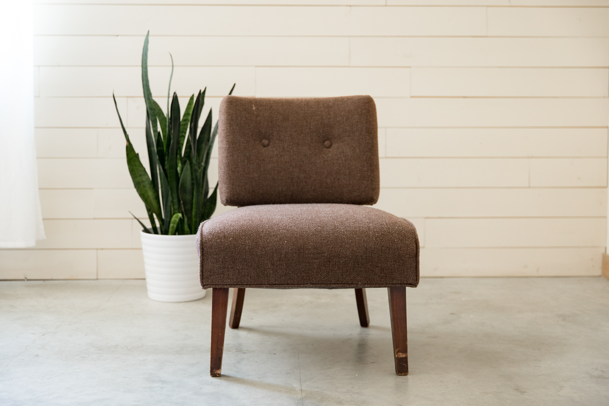 Iris Chair