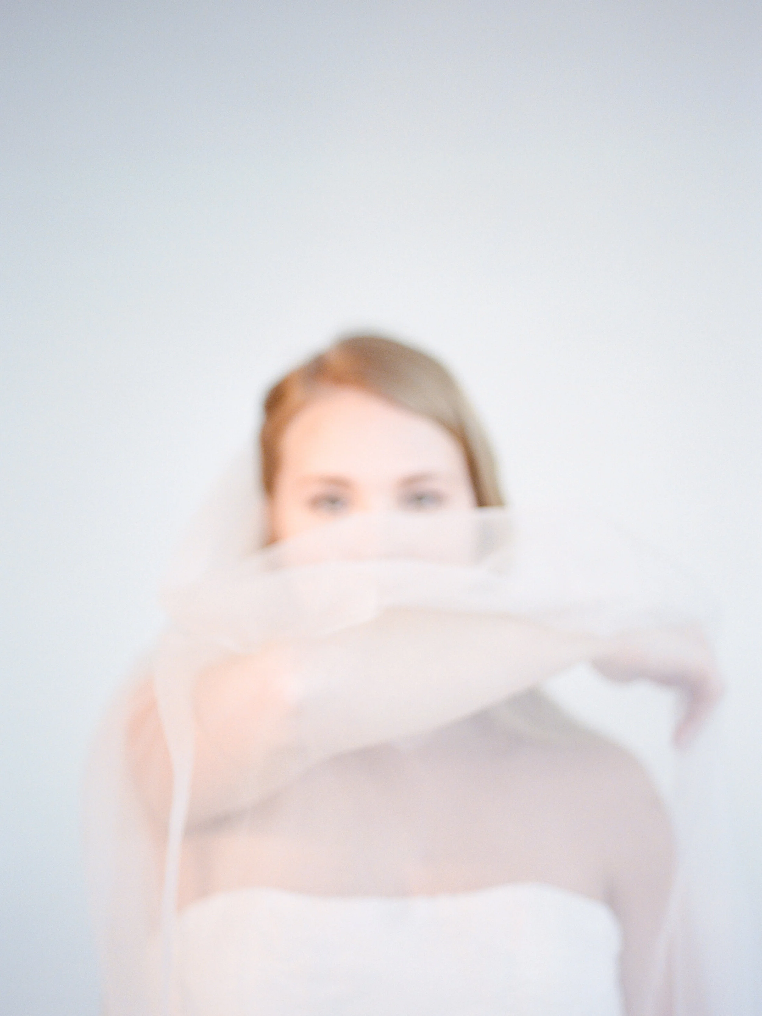 Minneapolis Wedding Inspiration | A Soft Focus Feminine Styled Shoot
