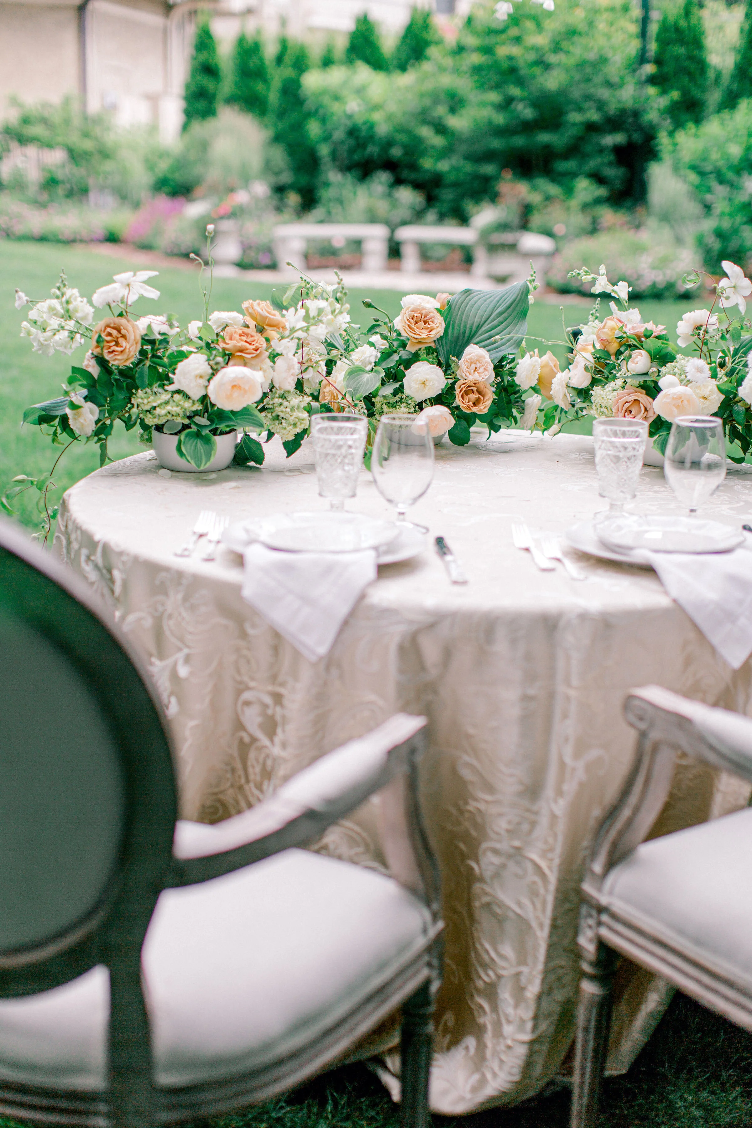 Minneapolis Wedding Inspiration | A European Garden Styled Shoot
