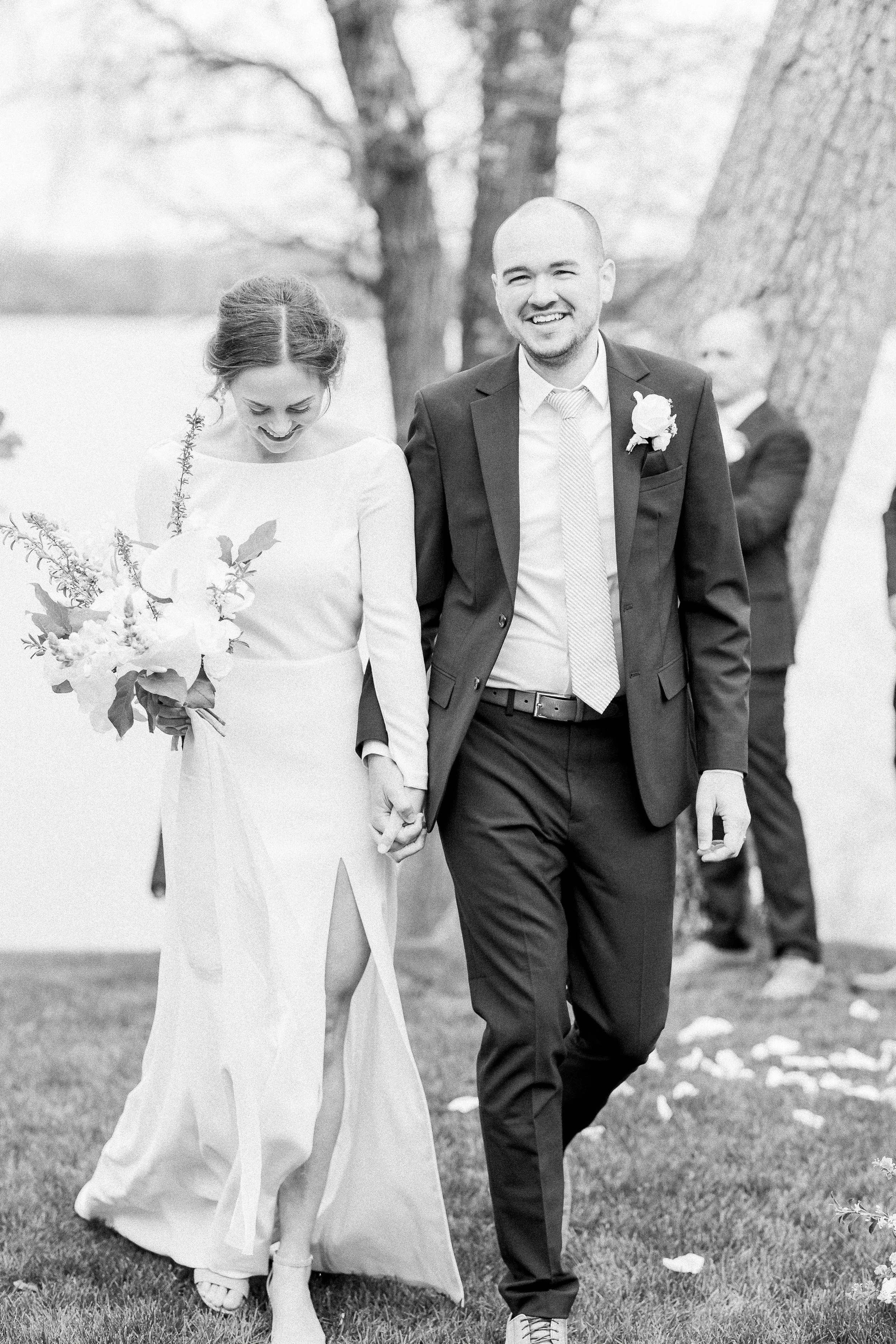 Minneapolis Wedding | A Light And Airy Outdoor Wedding