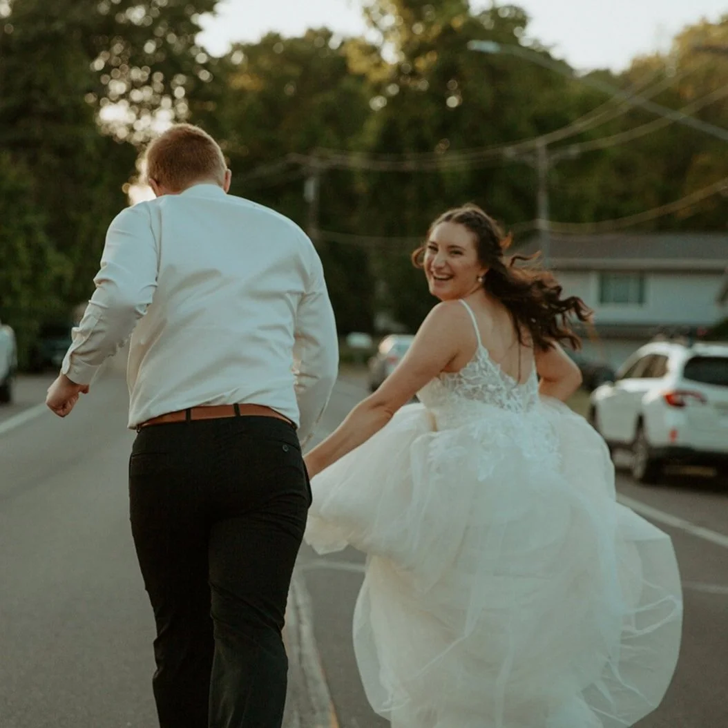 Minneapolis Wedding | Backyard Bliss