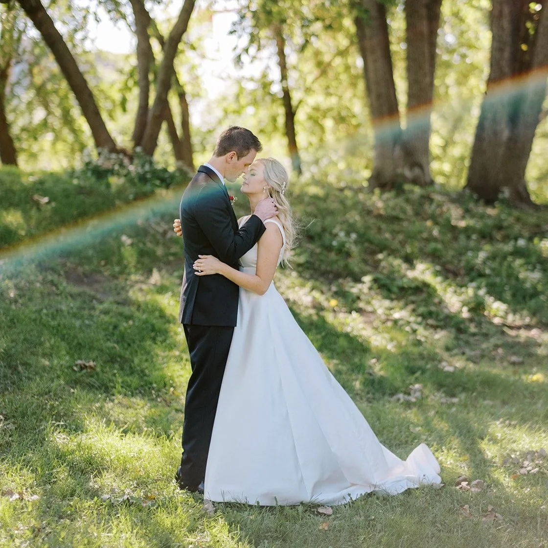 Minneapolis Wedding | The Most Romantic Day