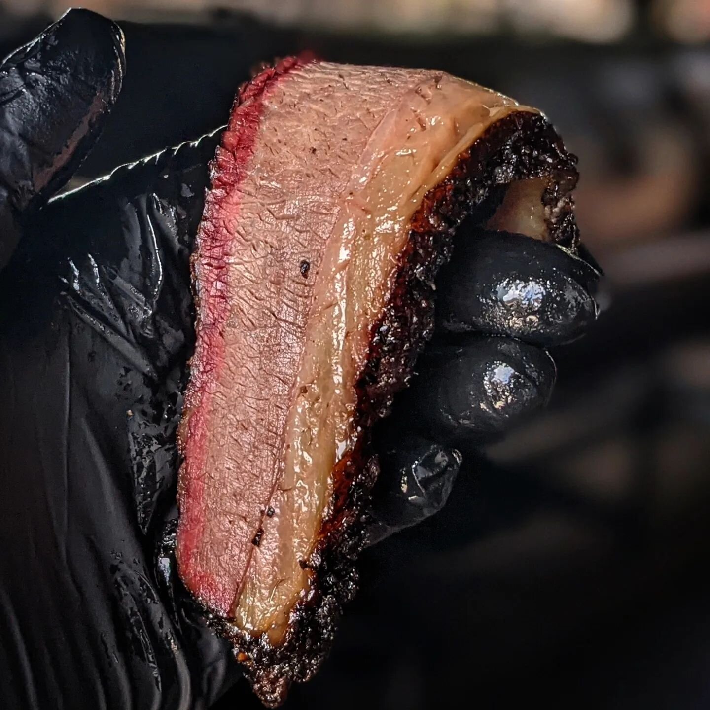 Love me tender, love me true, all my meat dreams fulfilled! Doors open at 11...see ya soon!
&bull;&bull;&bull;&bull;&bull;
#brisket
#brisketflat 
#lovethelean
#beefisking 
#texasbbq