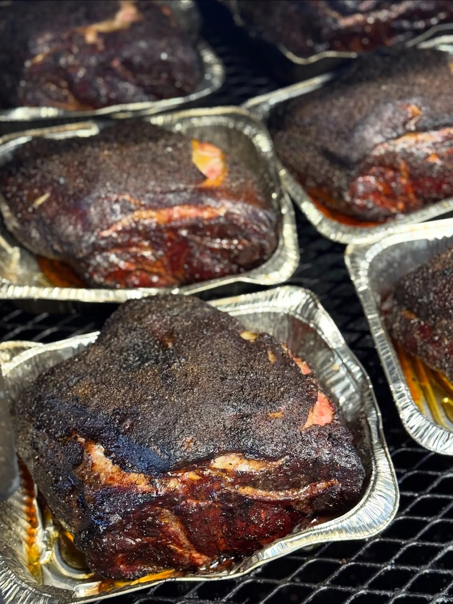Smoked pork butts settling in for the long haul. Low heat, steady smoke, and plenty of patience. 🐖🔥

It&rsquo;s Wednesday and time for lunch at @zzqrva!