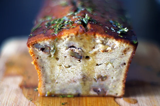 IMMER NOCH SÜCHTIG NACH: BANANENBROT