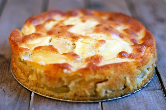 EIN RICHTIG GUTER APFELKUCHEN