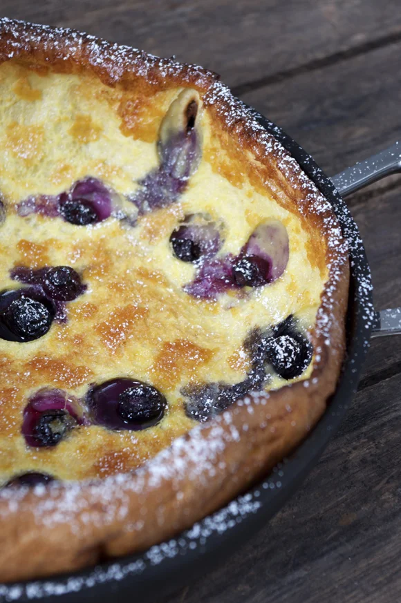 FRÜHSTÜCK IST FERTIG: BLAUBEER-PFANNKUCHEN