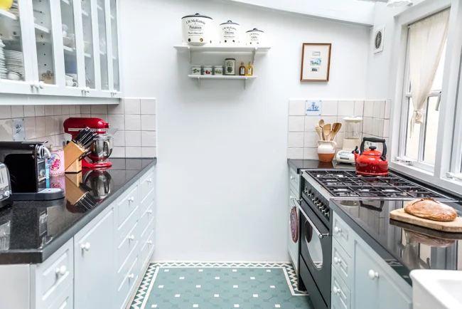6our house_kitchen.jpg