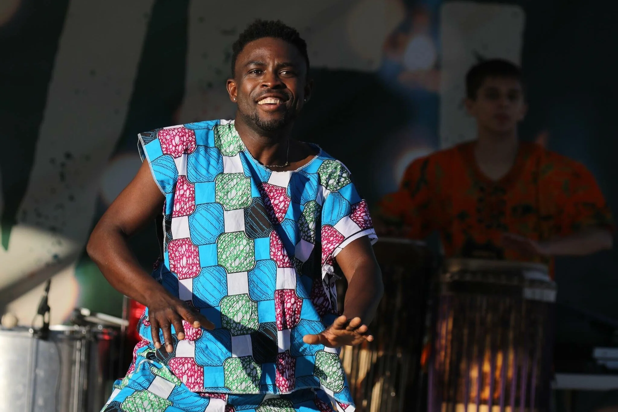 DANCER/PERFORMER: LOUBAYI