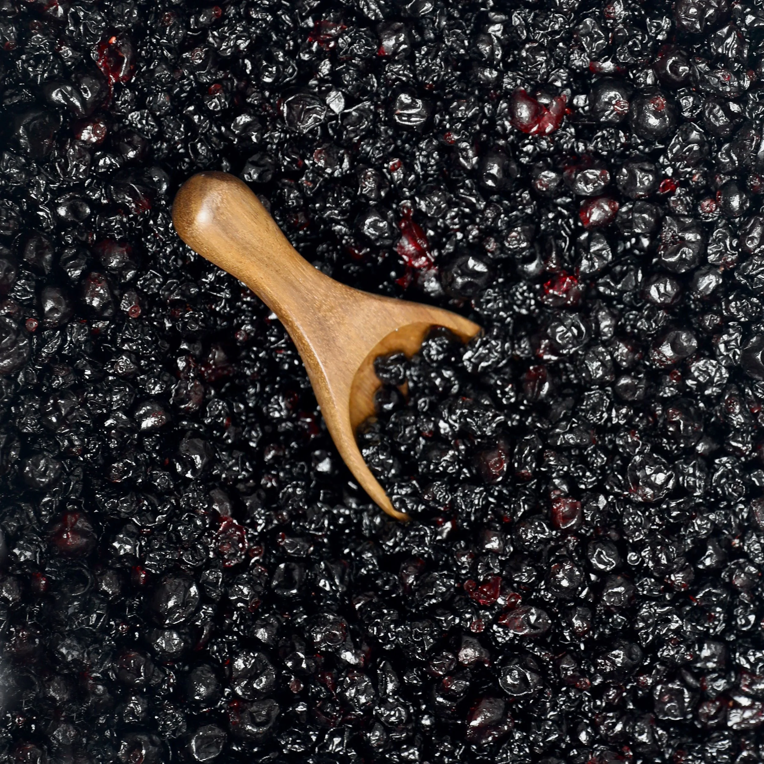 black-currants-bulk.jpg