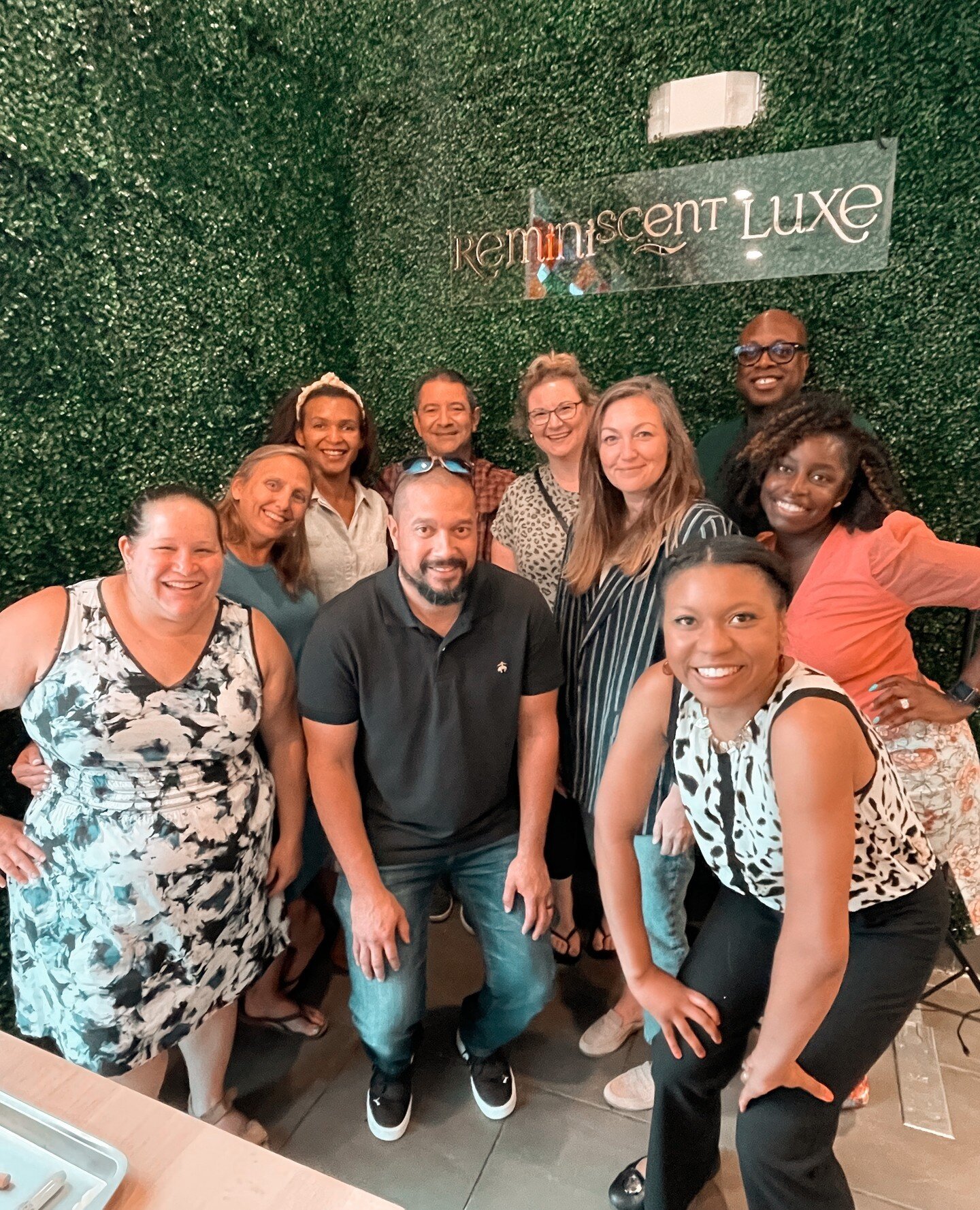 I love when employers surprise their team with a cool new team building experience! I really enjoyed you guys! ⁠
⁠
⁠
#reminiscentluxecandles #handpoured #smallbusiness #candlelover #scentedcandles #candleaddict #vegancandles #luxury #dmv  #giftbox #c