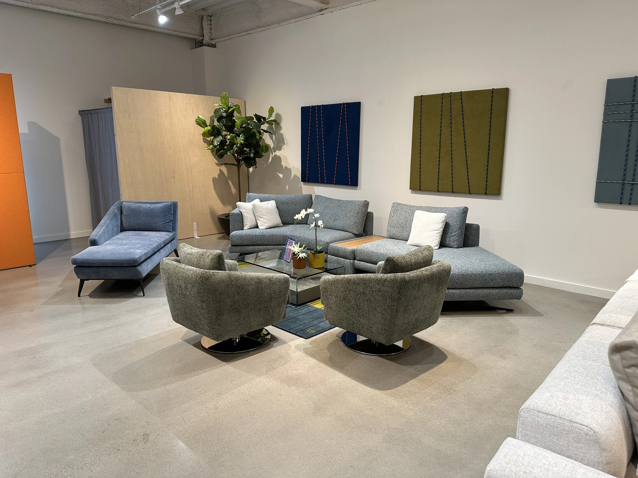 ARTUS // AC-2252 SECTIONAL