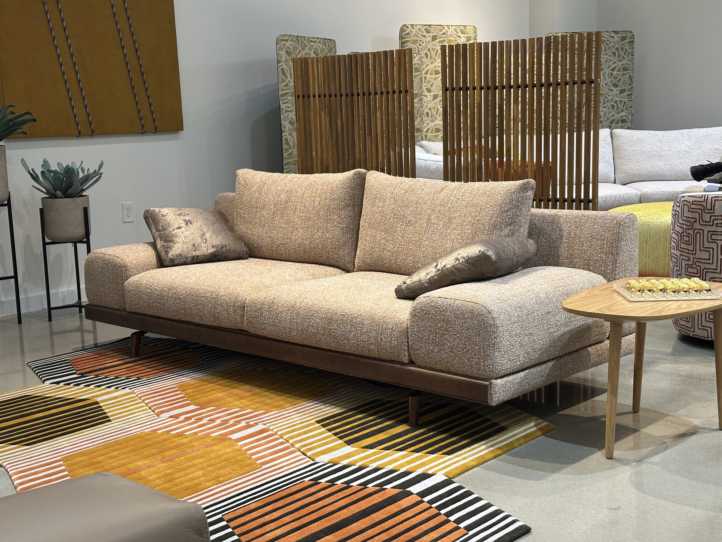 WELLS // AC-2250 SOFA
