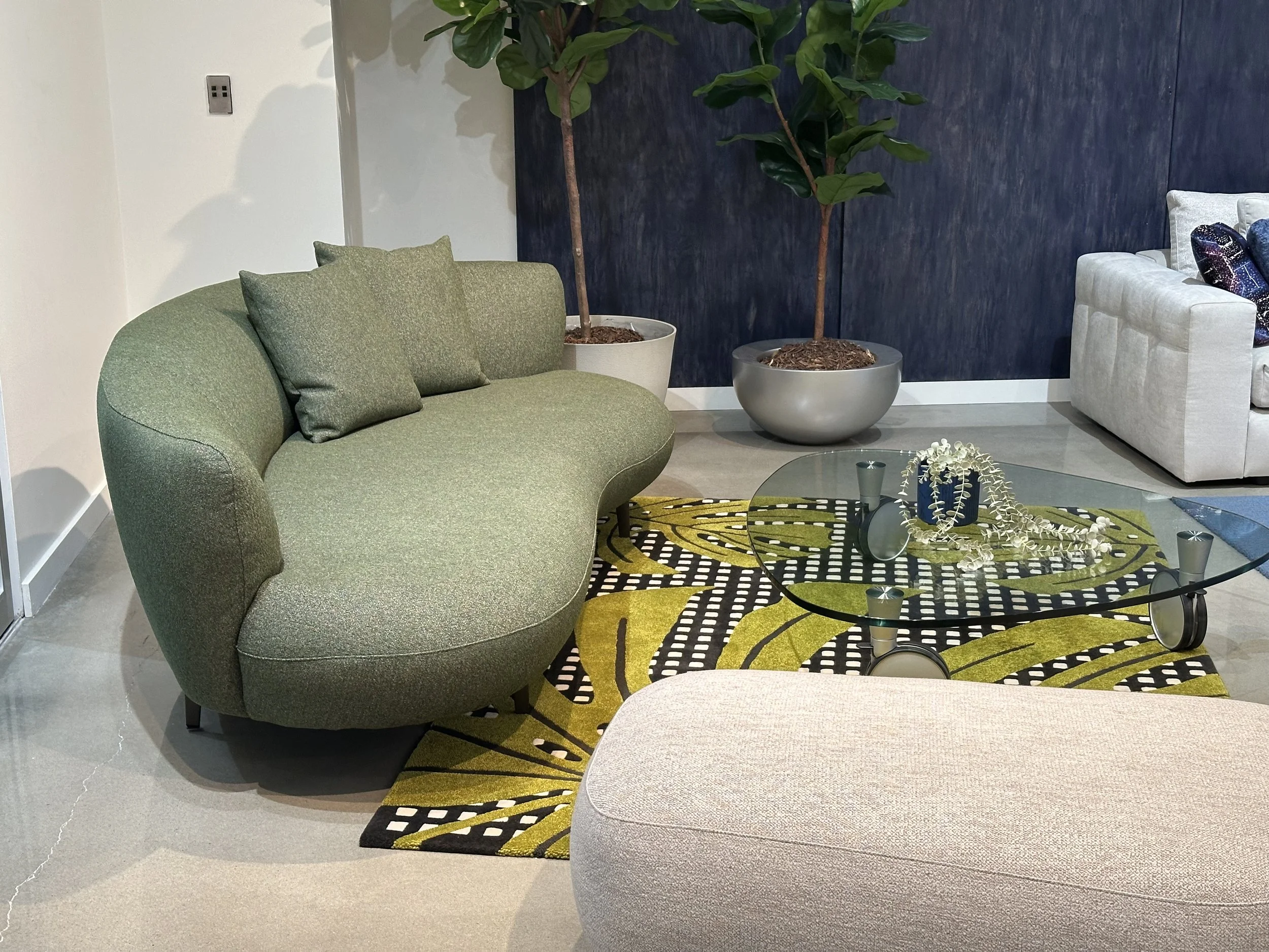 LUNA // AC-2242 SOFA