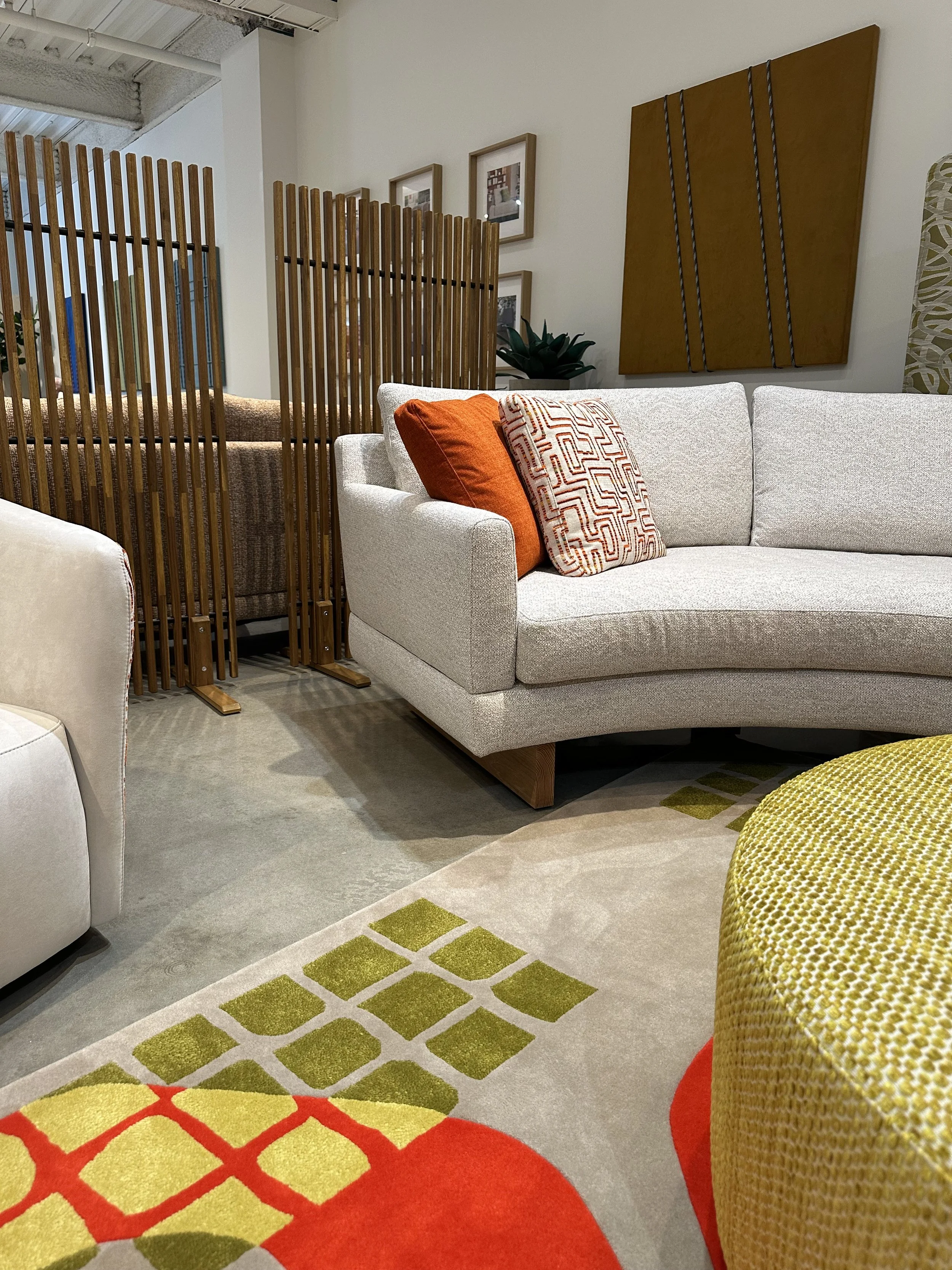 EMMY // AC-2249 SECTIONAL
