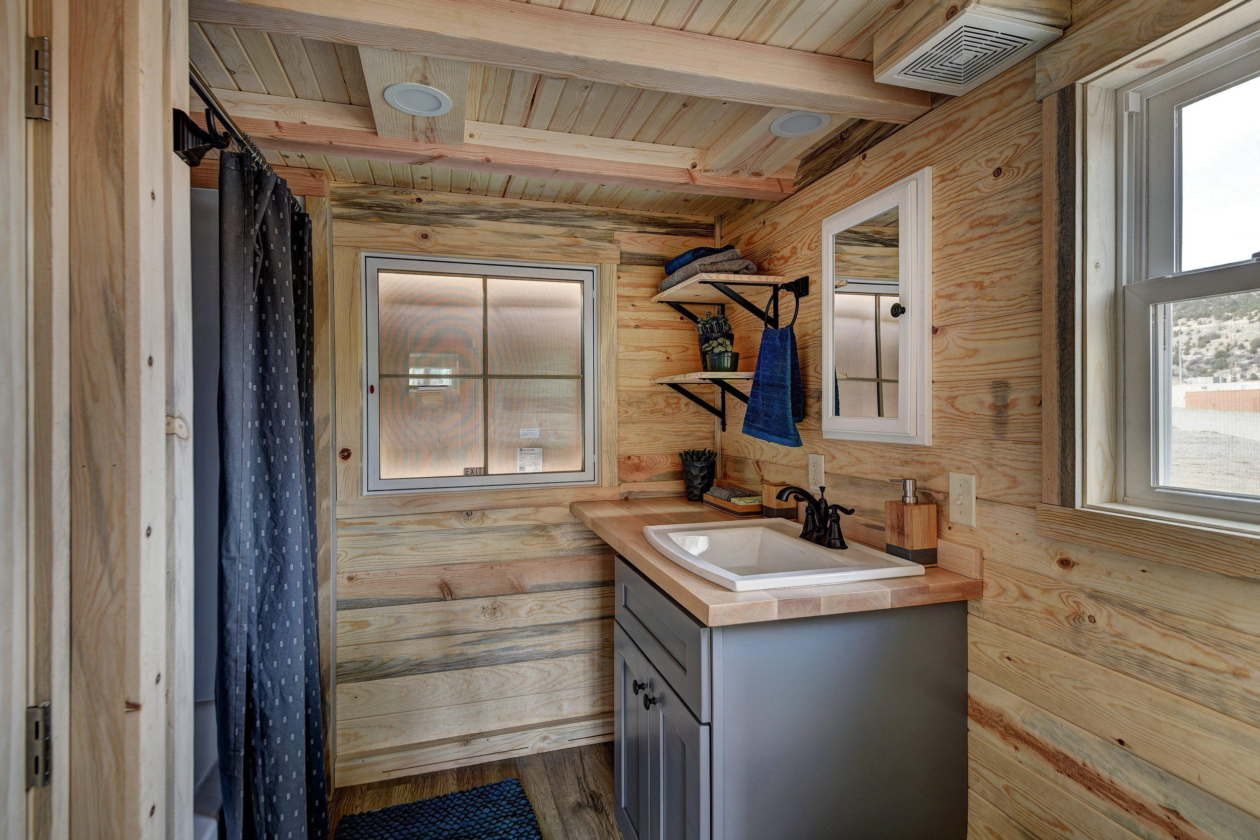 Cypress_interior_bathroom.jpg