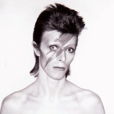 Great NYTimes AR experience of Bowie's costumes. 