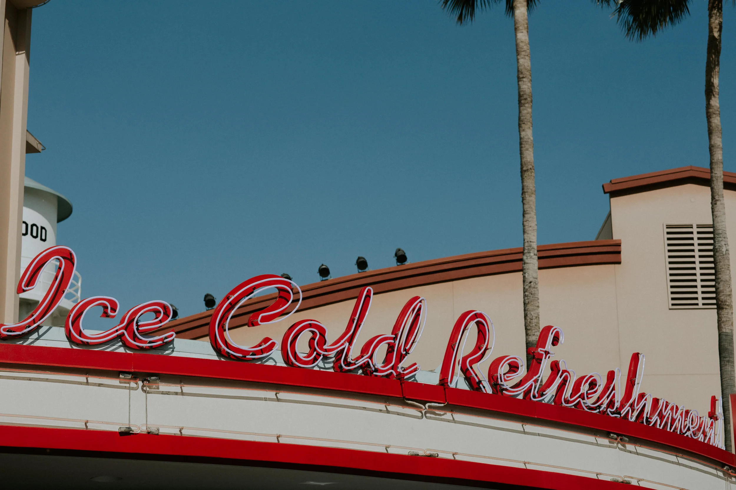 XT3A3840Disney.jpg