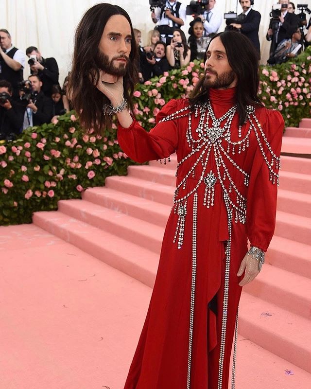 Still in awe over the looks from the Met Gala 2019! These celebs did not disappoint &amp; inspired us to be our most extra selves everyday! Gotta love camp 👗👠💅🏼
@themetgalaofficial @voguemagazine