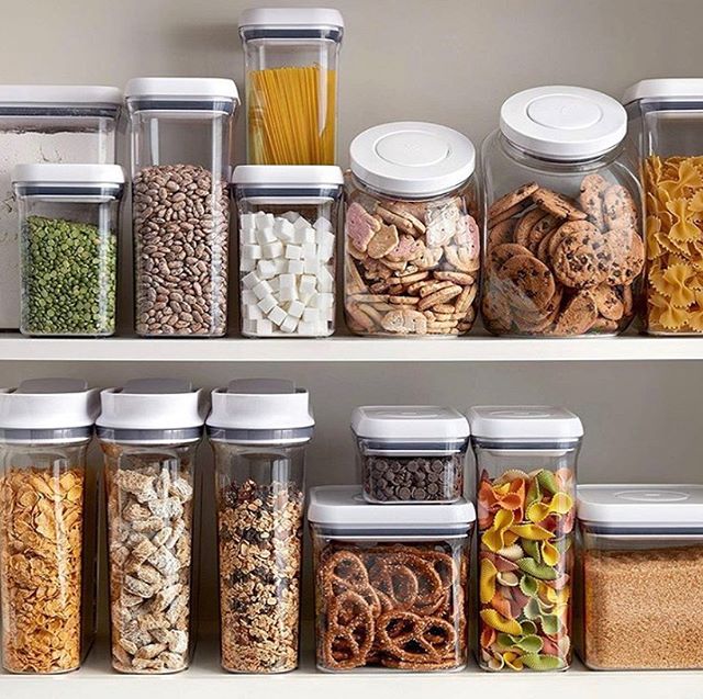 GIVE US ALL THE SNACKS 🙌🏻🙌🏻🙌🏻
.
.
.
@karenbrothers_organizer @oxo
.⁣⁣
.⁣⁣
.⁣⁣
#organized #organizedpantry #organizedkitchen #simplicity #simplify #memphis #kitchens #bhg #bhghome #organizedhome #professionalorganizer #getorganized #kitchengoals