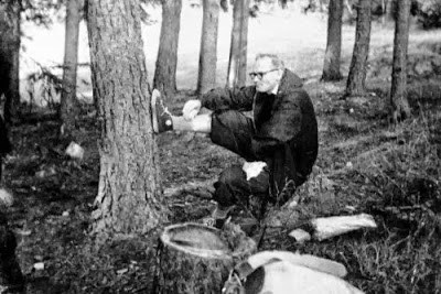 Source: Catholic Gentlemen website (“20 Images That Prove St. John Paul II was the Coolest Saint Ever"