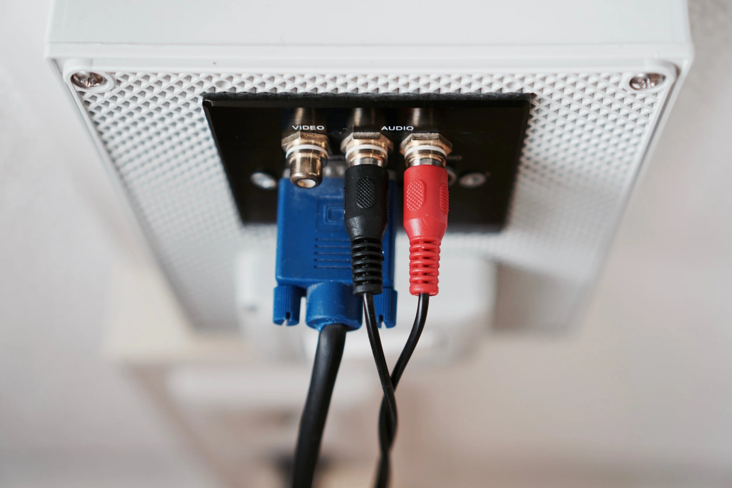 audio-cable-cords-input-275143.jpg