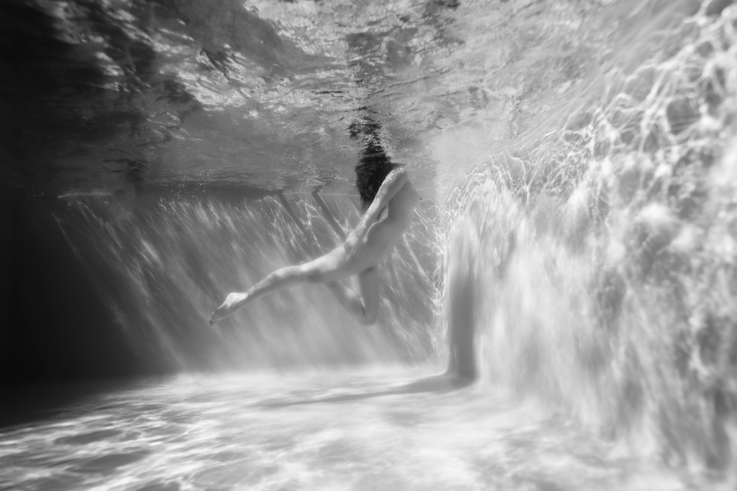 Fine Art Underwater Boudoir Portrait | Columbia, South Carolina