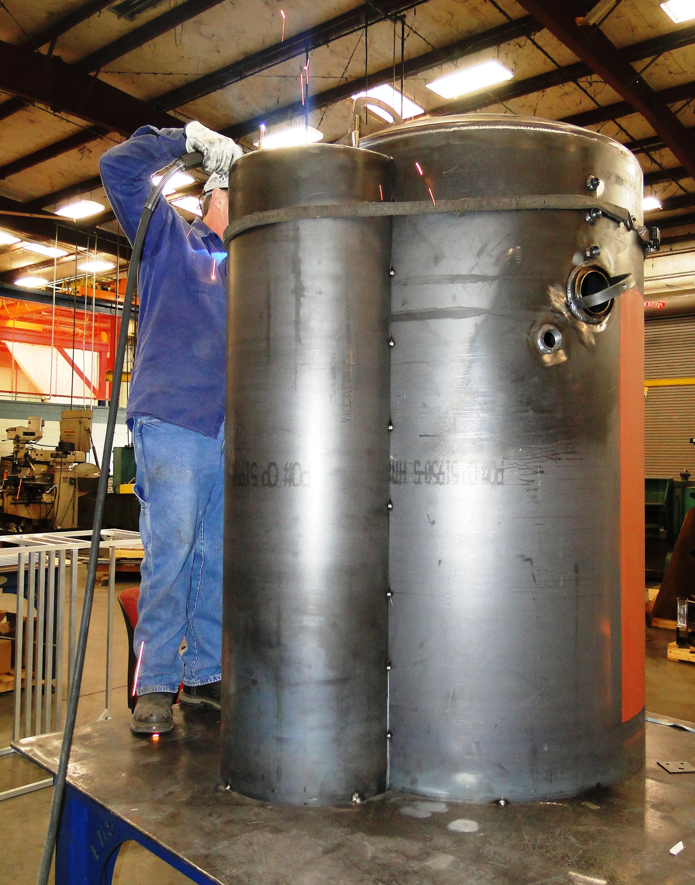 Welding Vacuum excavation Tank.JPG