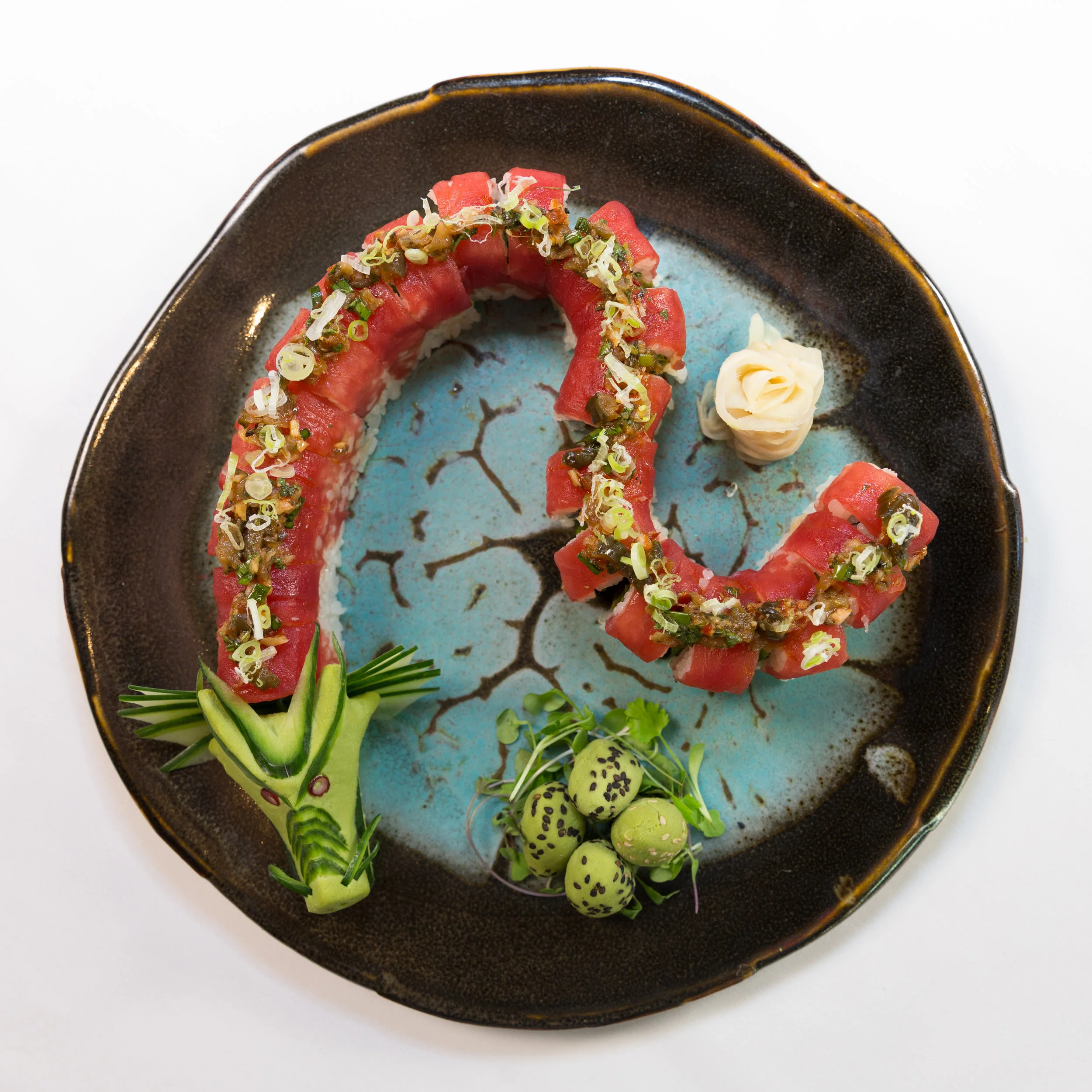 Roys Waikiki - Dragon Roll-3.jpg