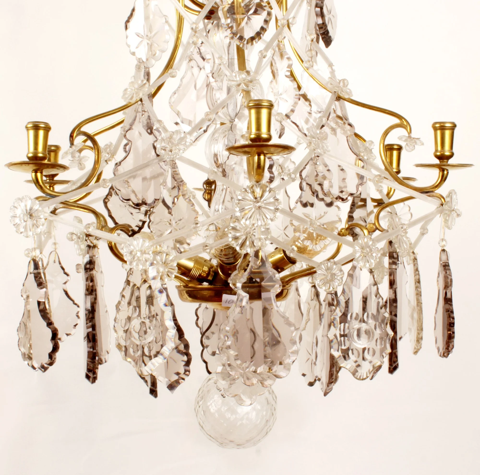 fin ljuskrona i rokokostil. Hagelins Antik 180528 05