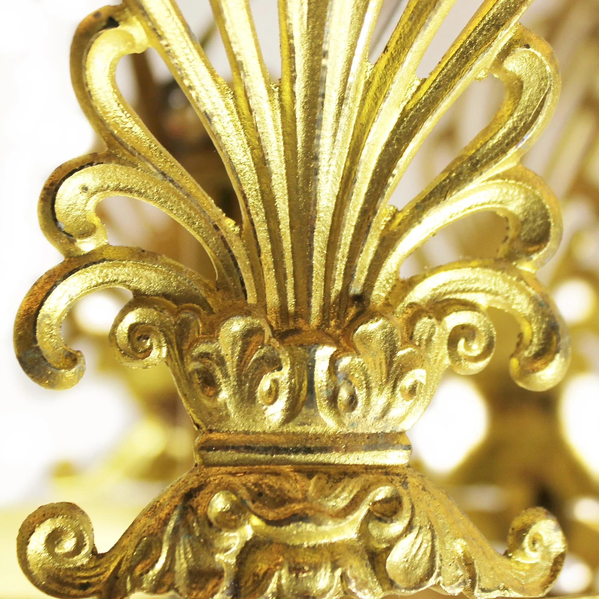 rikt ornamenterad ljuskrona. hagelins antik 180528 05