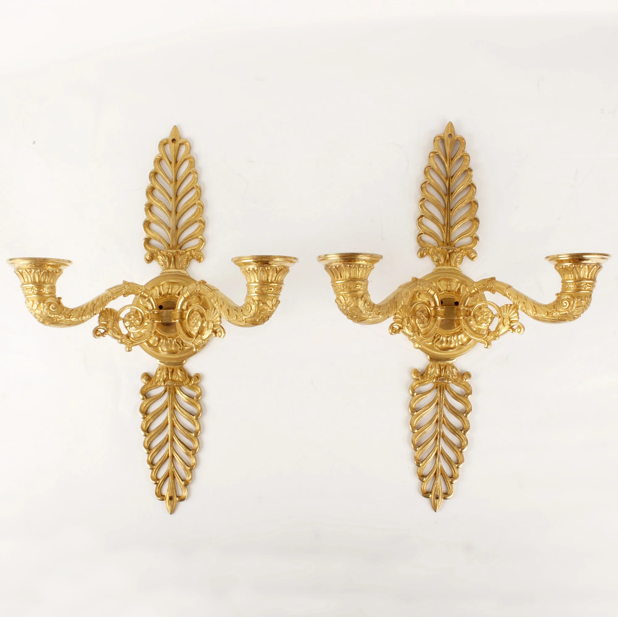 PAR APPLIQUER EMPIRE