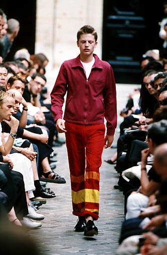 cdg ss 2000.jpg