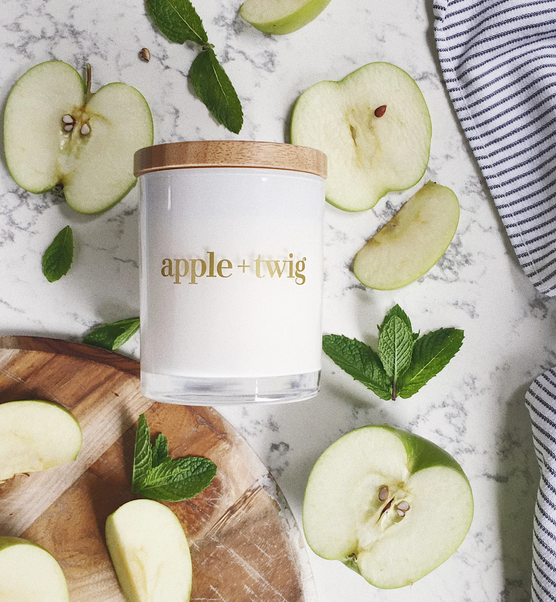 flatlay-candle-photography.jpg