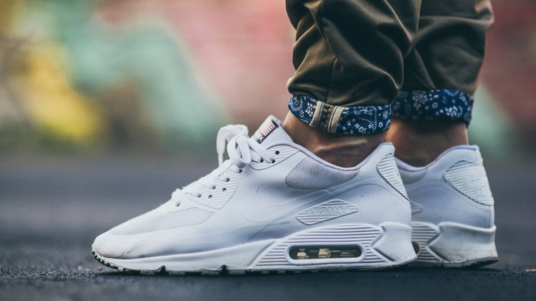 The 10 Best Nike Air Max Shoes of All Time →