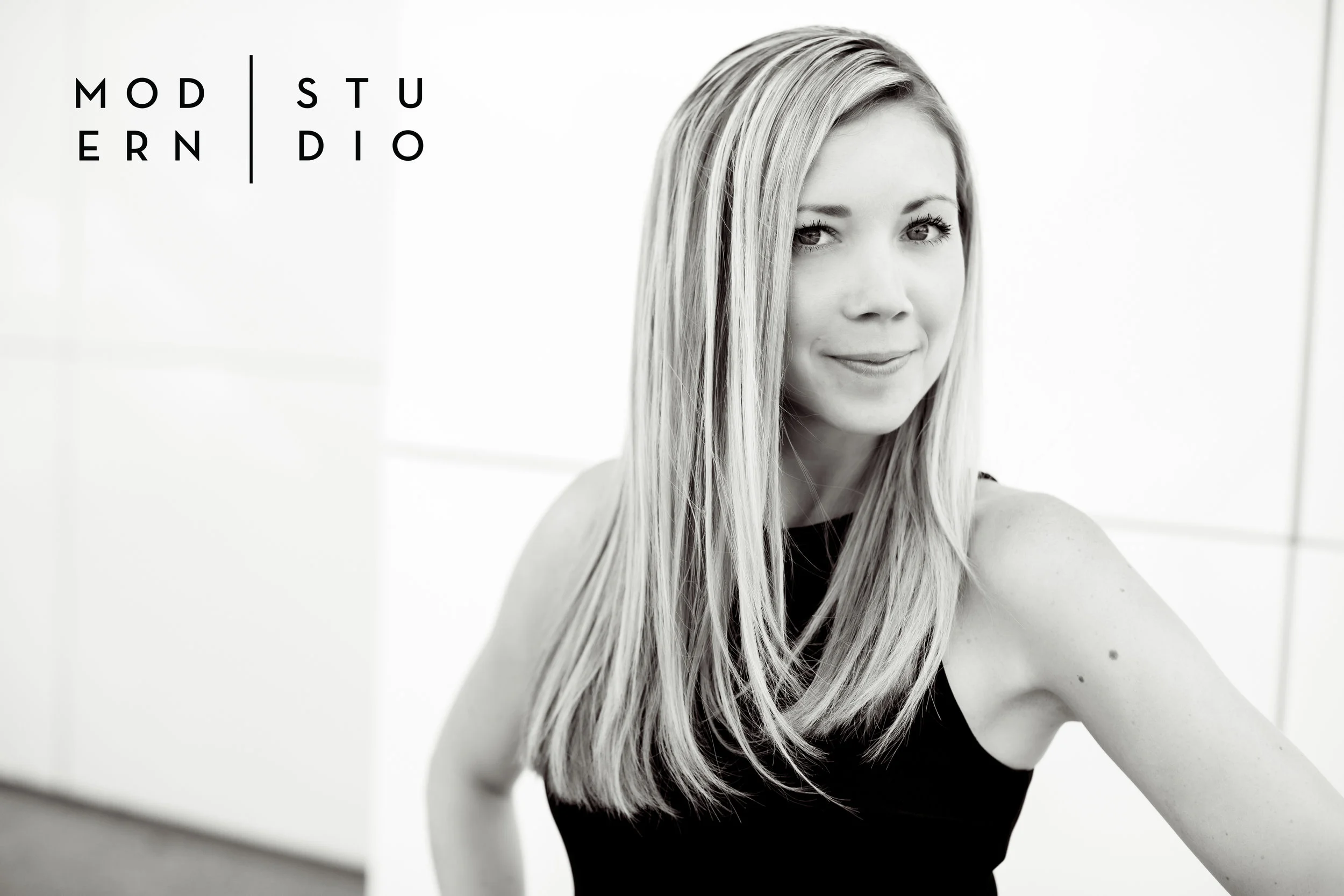 Squier-Anna-ACUE-7-2_Modern Studio.jpg