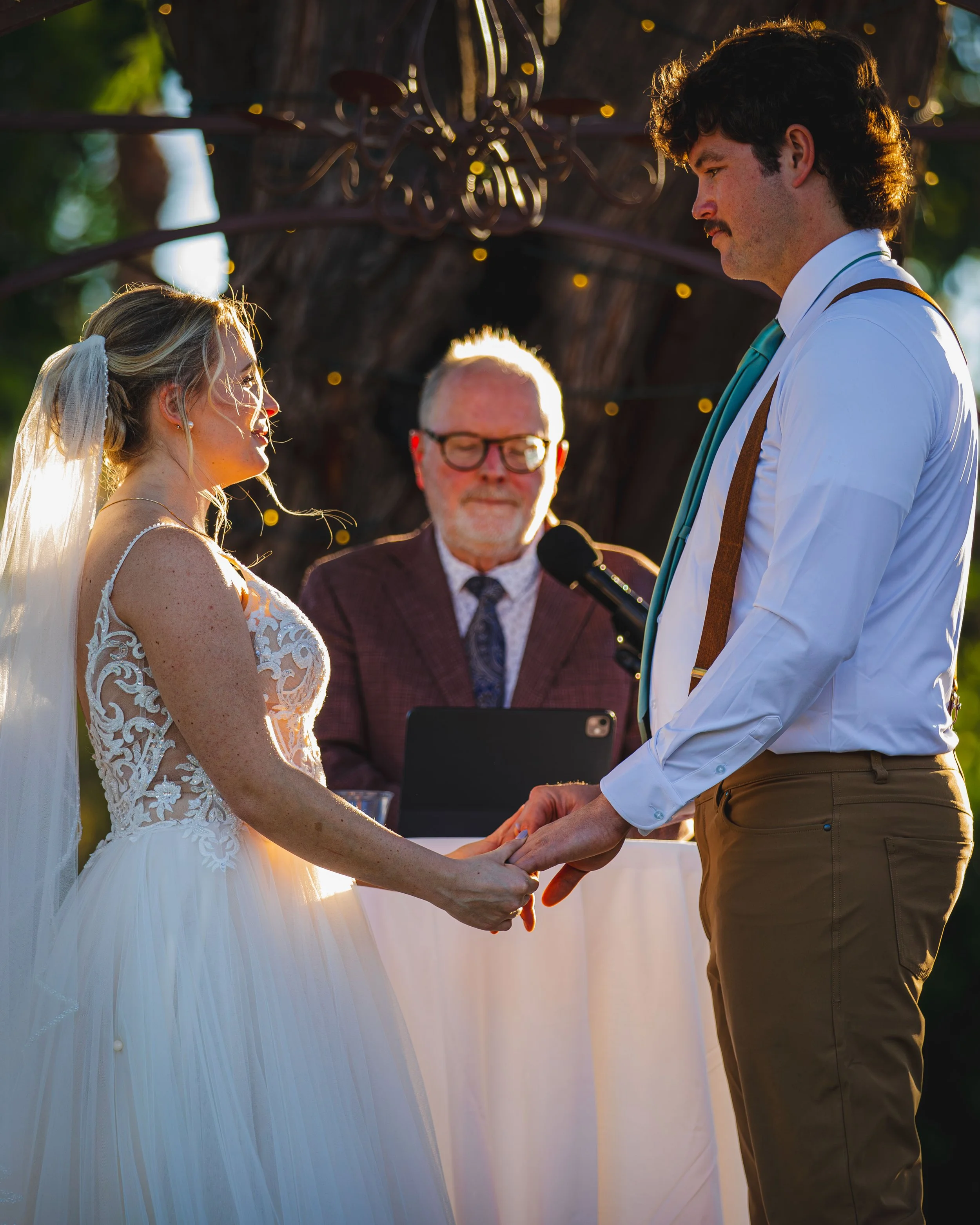 Molly-&-Landon_4X1A4017.jpg