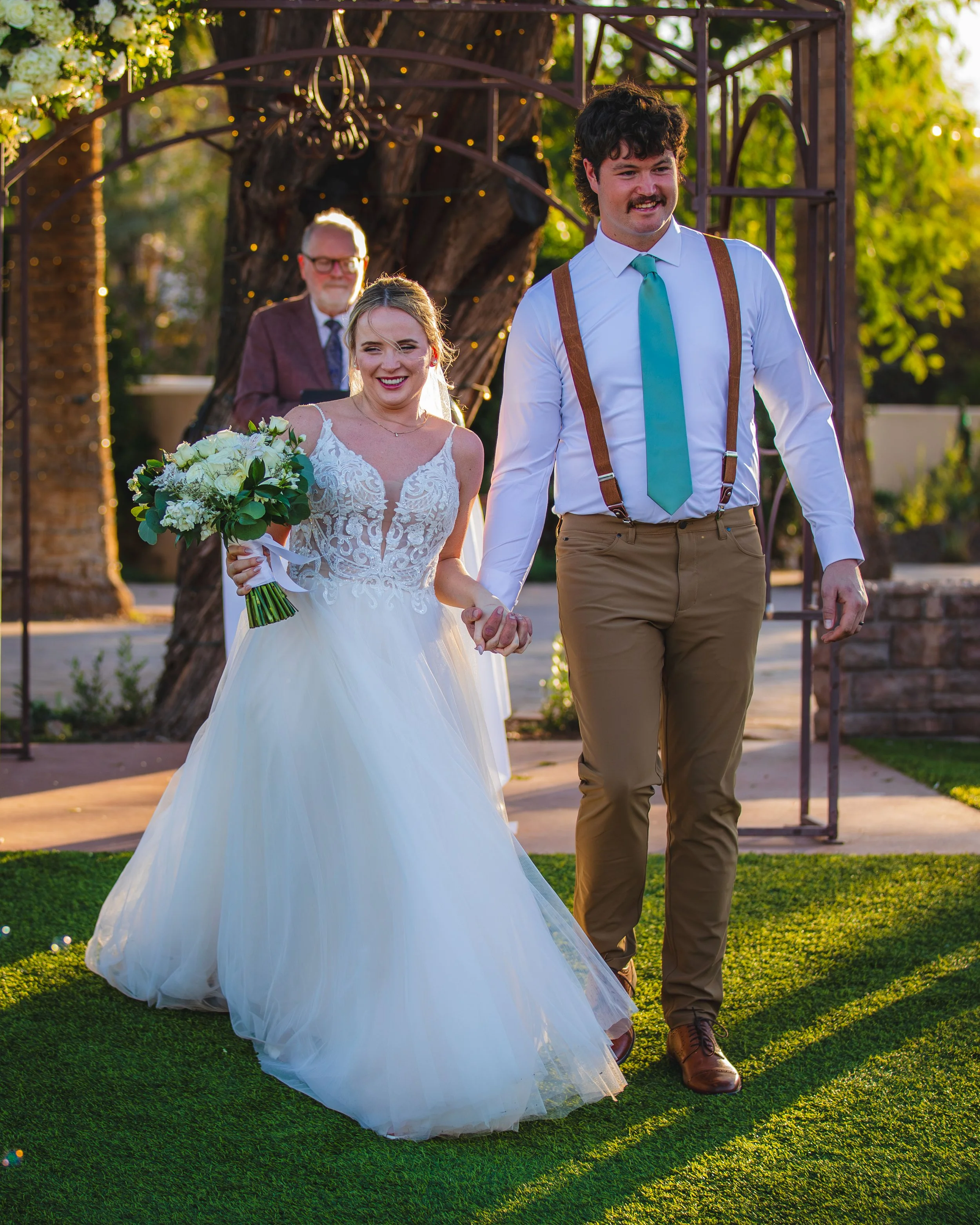 Molly-&-Landon_4X1A4032.jpg