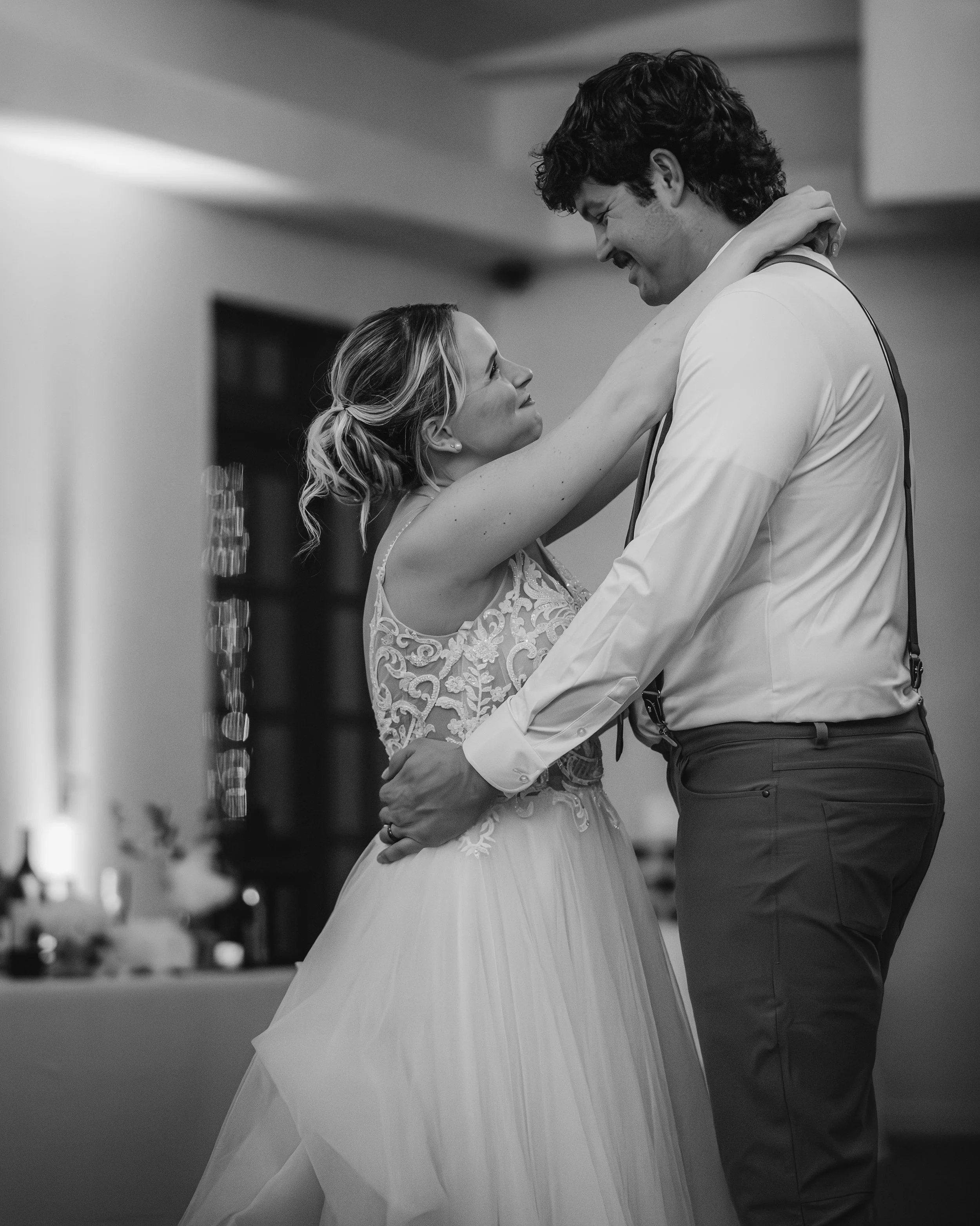 Molly-&-Landon_4X1A4117.jpg